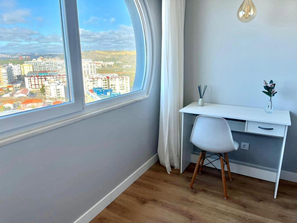 T2 Com Uma Vista Deslumbrante Sobre O Atlantico! Apartment Коста да Капарика Екстериор снимка